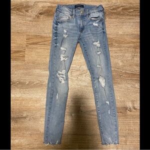 Distressed Aeropostale Cropped Skinny Jegging Jeans Size 4 Low Rise